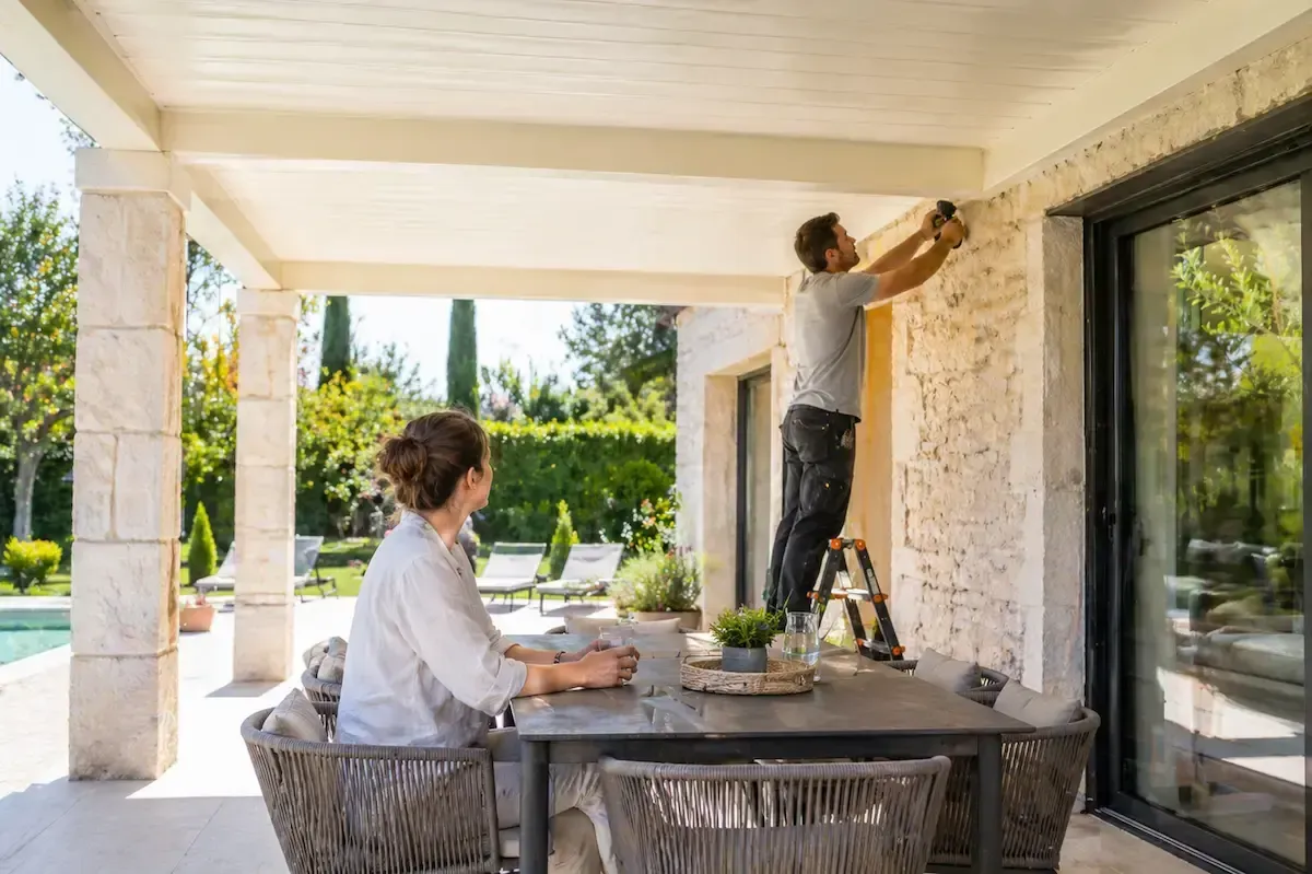 Terrasse couverte : toutes les infos pour bien la choisir