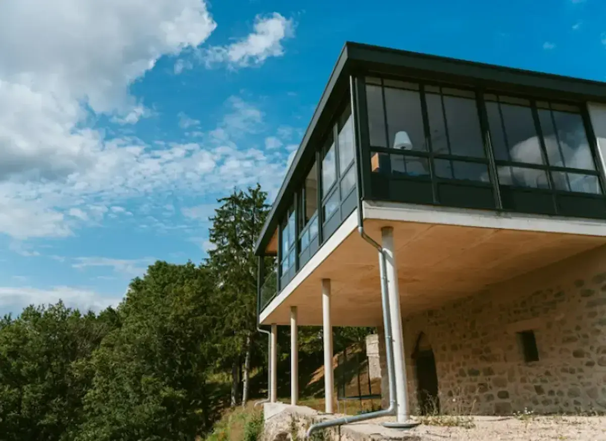 Extension de maison sur pilotis béton : prix au m2 décryptés & conseils pratiques