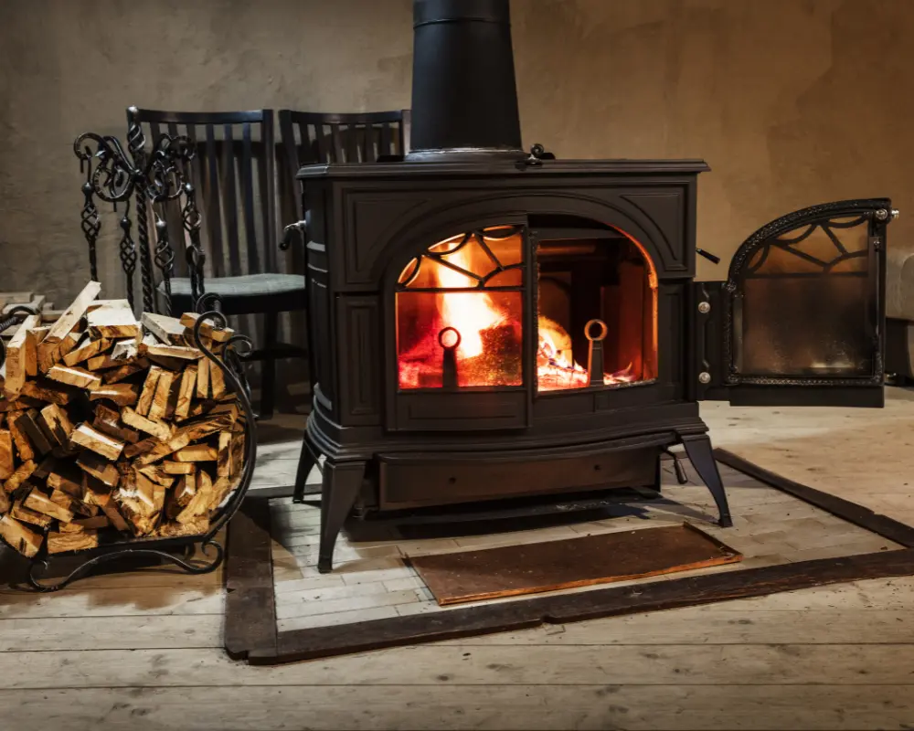 Vrai/faux : est-ce que la vitre d'un poêle à bois peut exploser ?