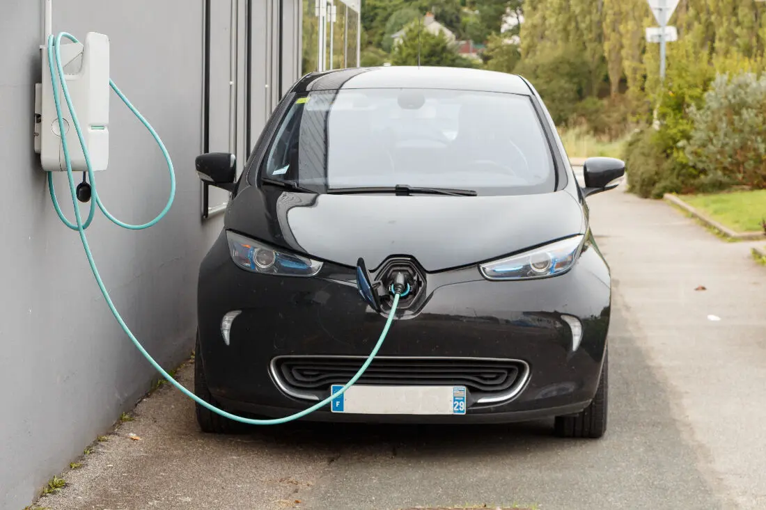 Que signifie la qualification IRVE pour un électricien ?