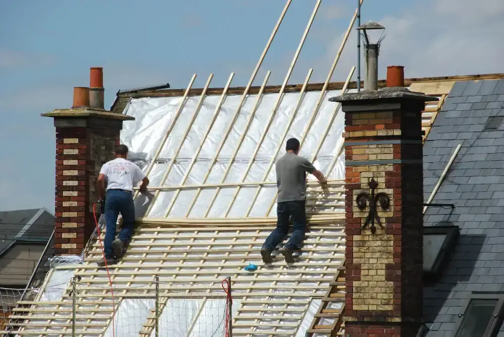 Isolation de la toiture par l'extérieur : quel prix au m2 ?