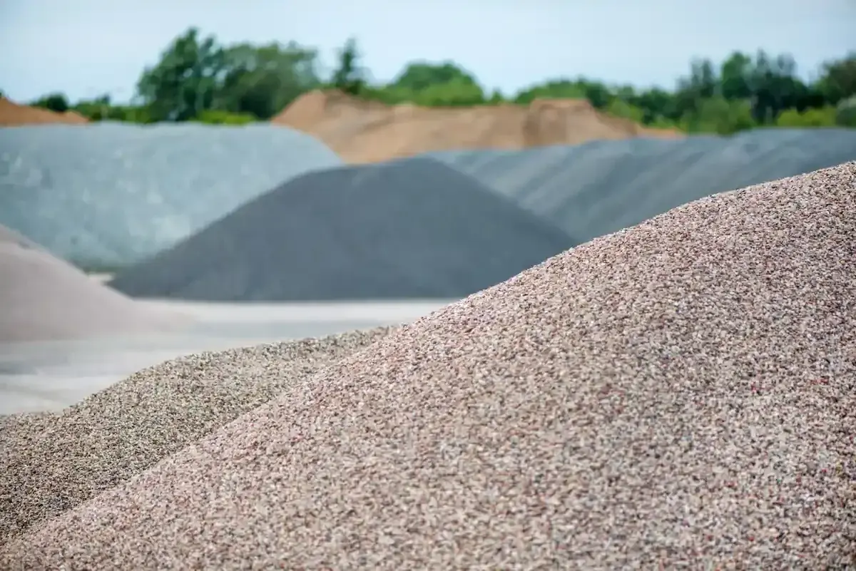 Quel est le prix du gravier de carrière au m3 et à la tonne ?