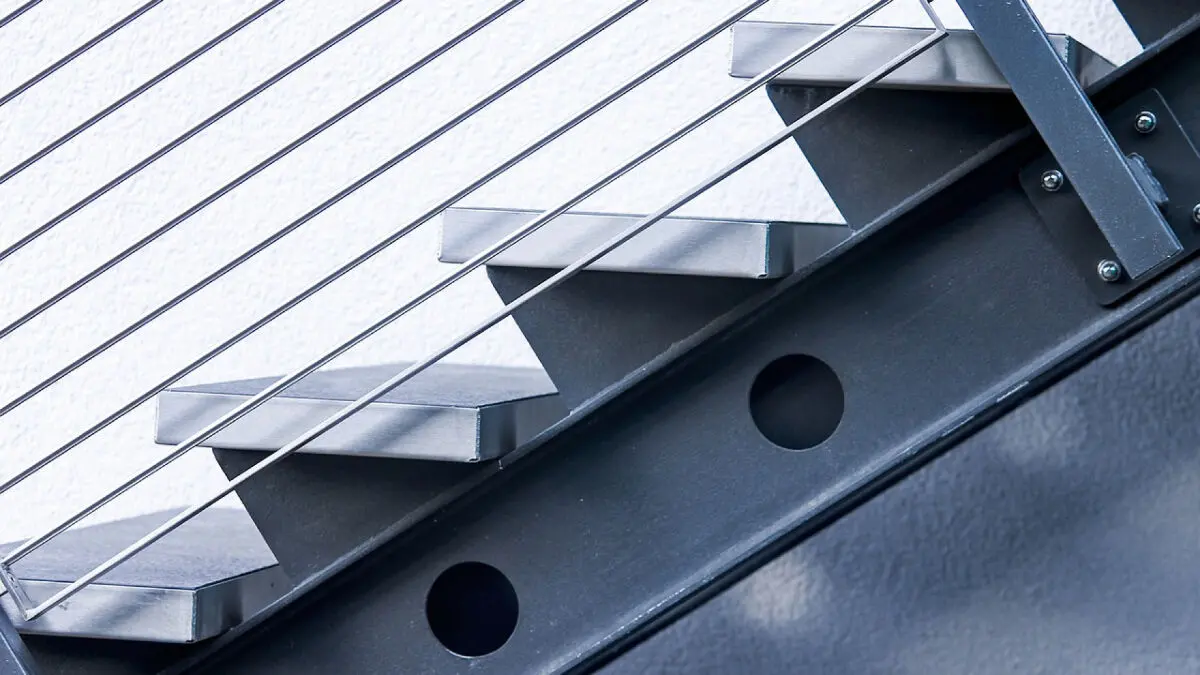 Recouvrement d'escaliers : une rénovation sur-mesure à moindre coût