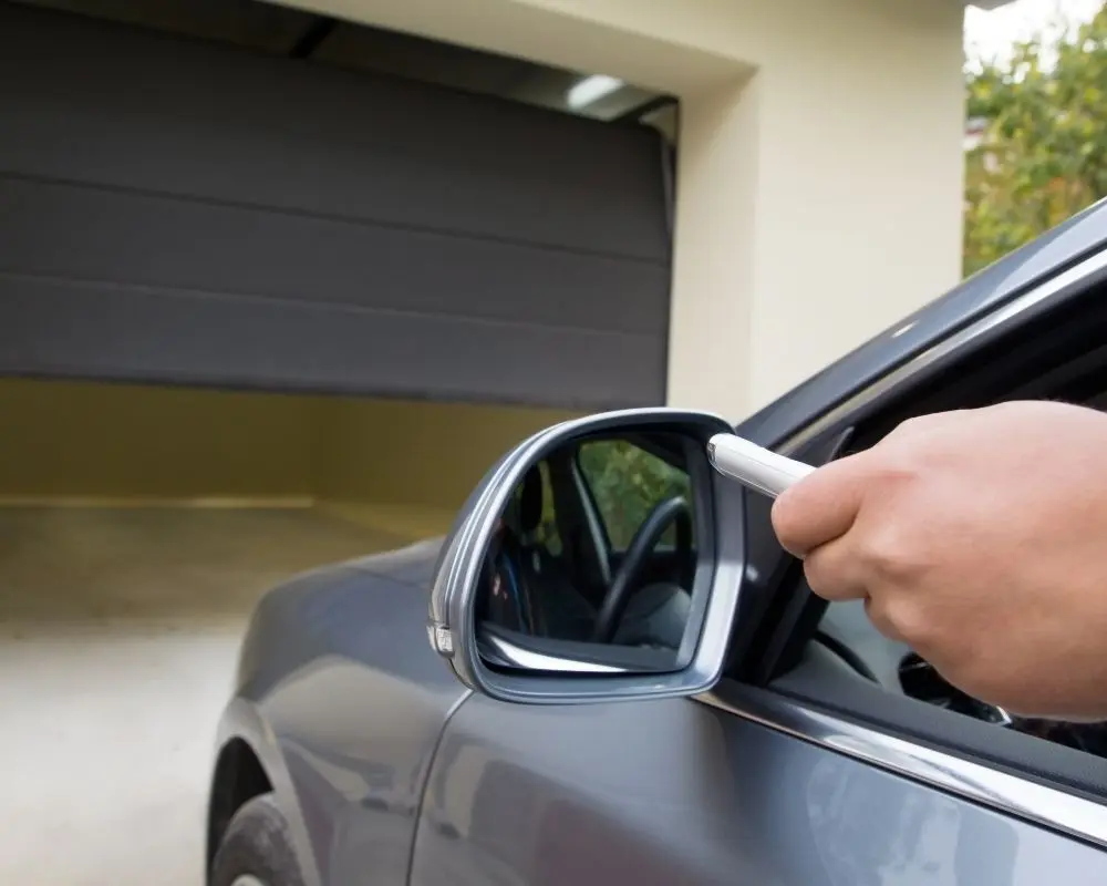Télécommande de porte de garage : 3 problèmes fréquents