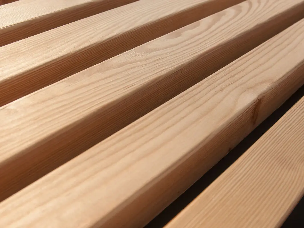 Quels prix pour des panneaux muraux en tasseaux de bois ?
