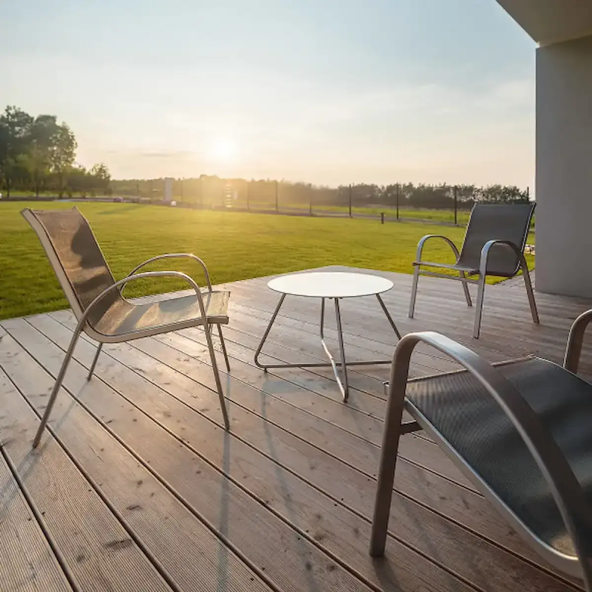 Étanchéité terrasse bois : comment la protéger durablement ?