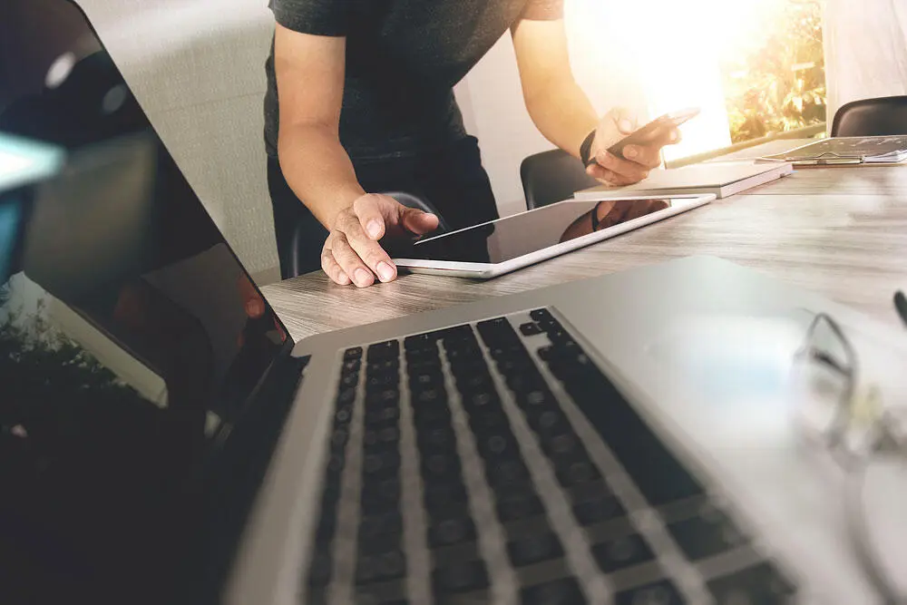 Comment créer un site internet quand on est artisan ? Étapes, pages et erreurs à éviter